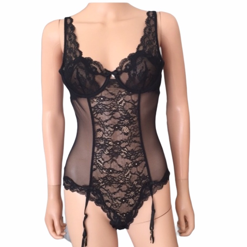 NWOT Vintage Victoria Secret black lace corset bustier garter